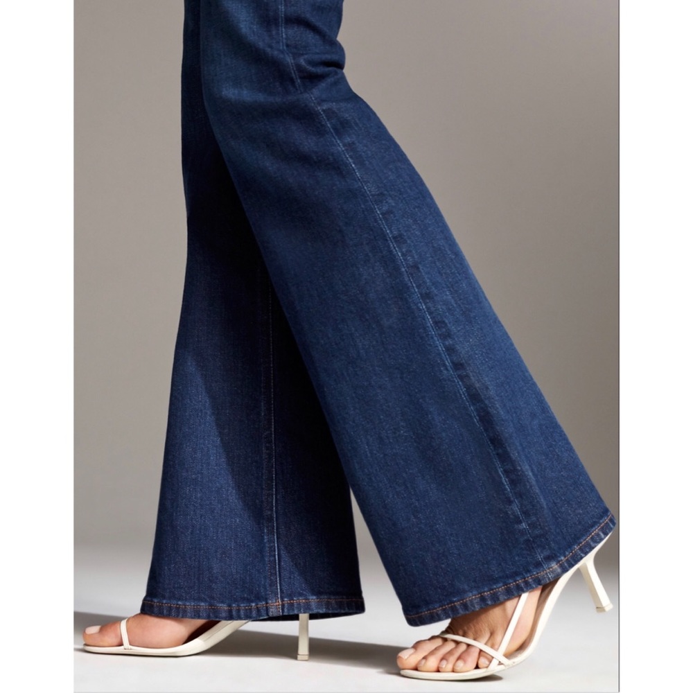 Aritzia The Casting High Rise Flare Size 29